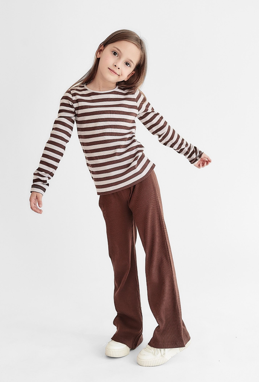 Spodnie dziewczęce o oju flare