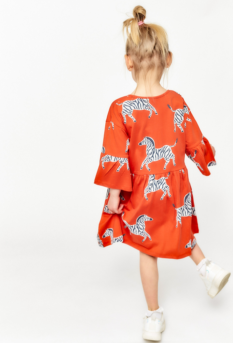 Sukienka z nadrukiem - rękaw 3/4