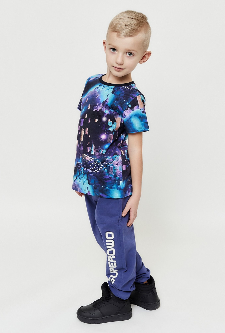 Niebieskie spodnie dresowe dla chłopca - Cosmic