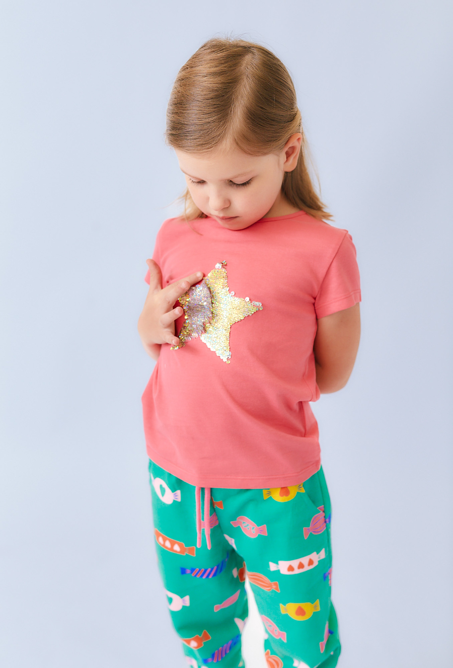 Koszulka dziewczęca różowa z cekinową gwiazdą