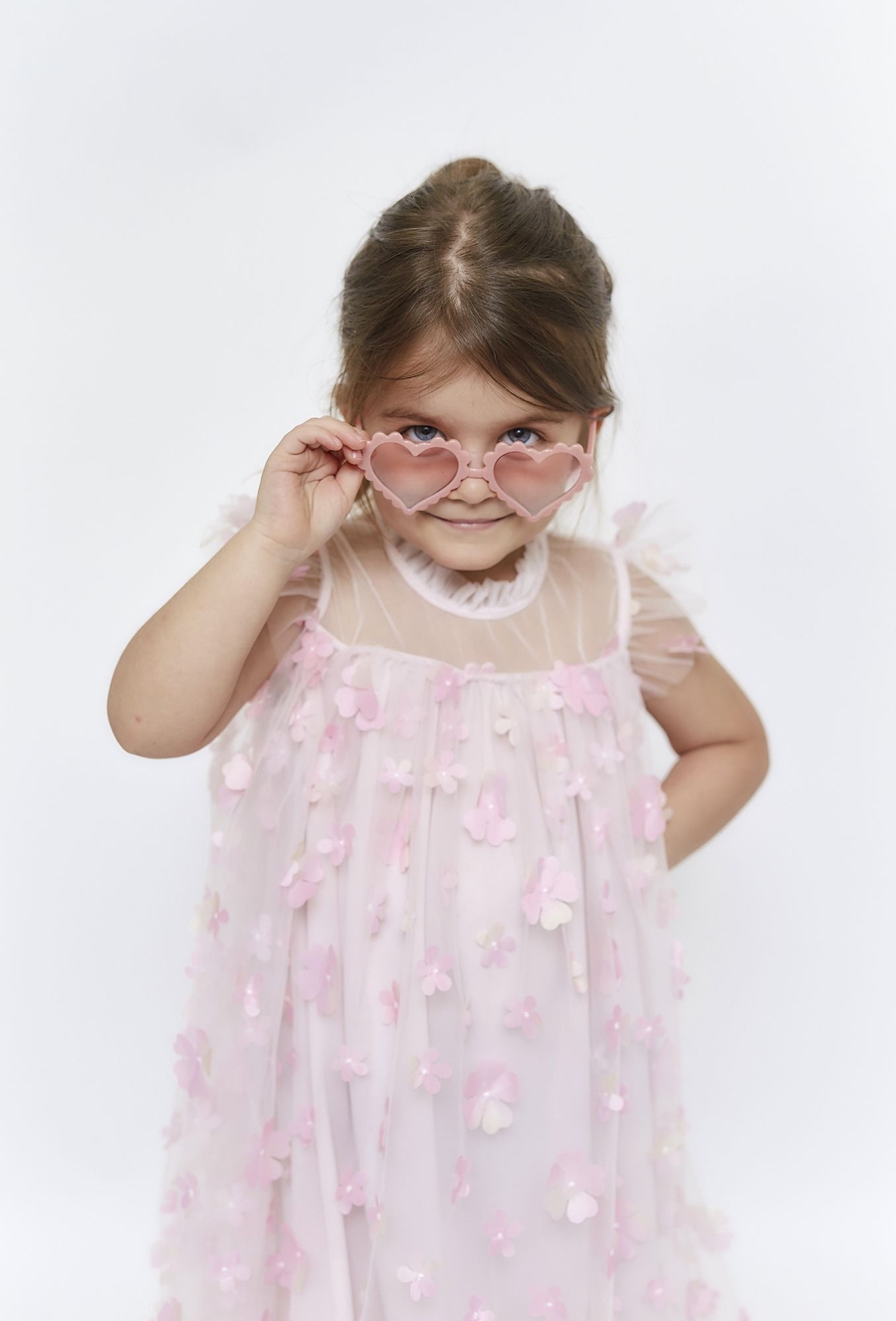 Sukienka tiulowa z kwiatowymi aplikacjami