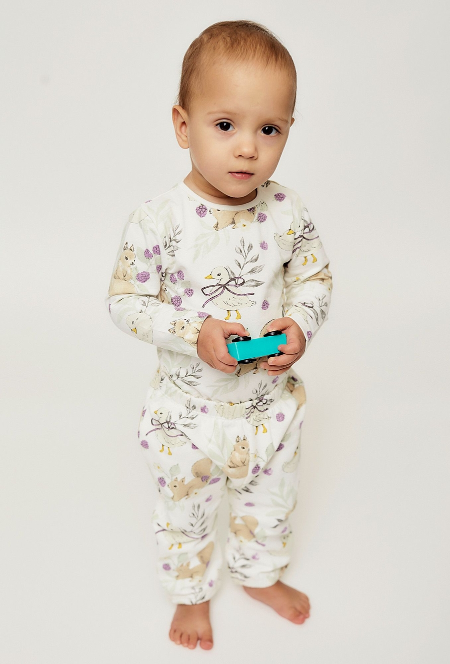 Białe spodnie dresowe dla niemowlaka - 510.15.