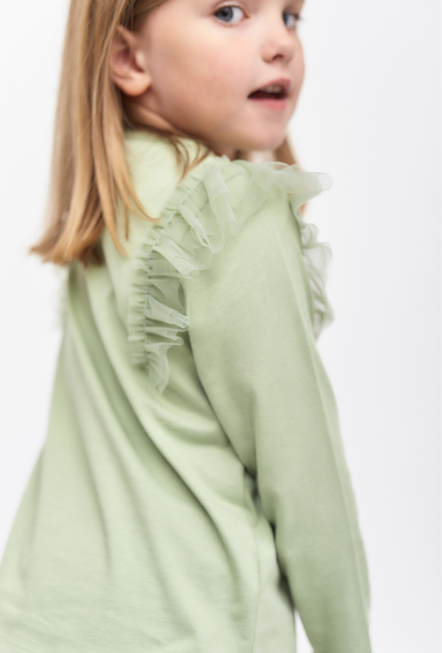 Dziewczęca bluzka z tiulową falbanką