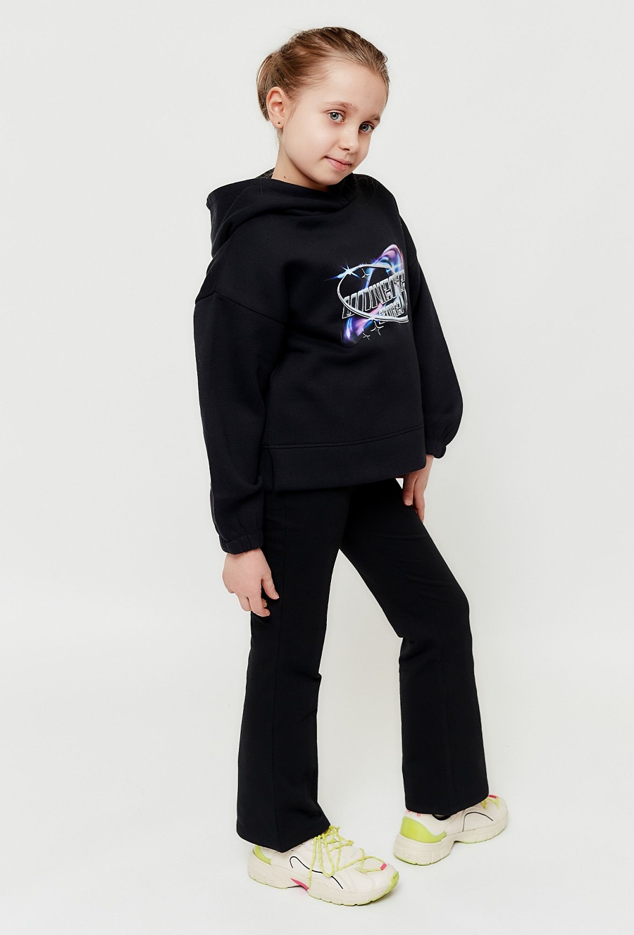 Czarne dzianinowe spodnie dla dziewczynki - flare