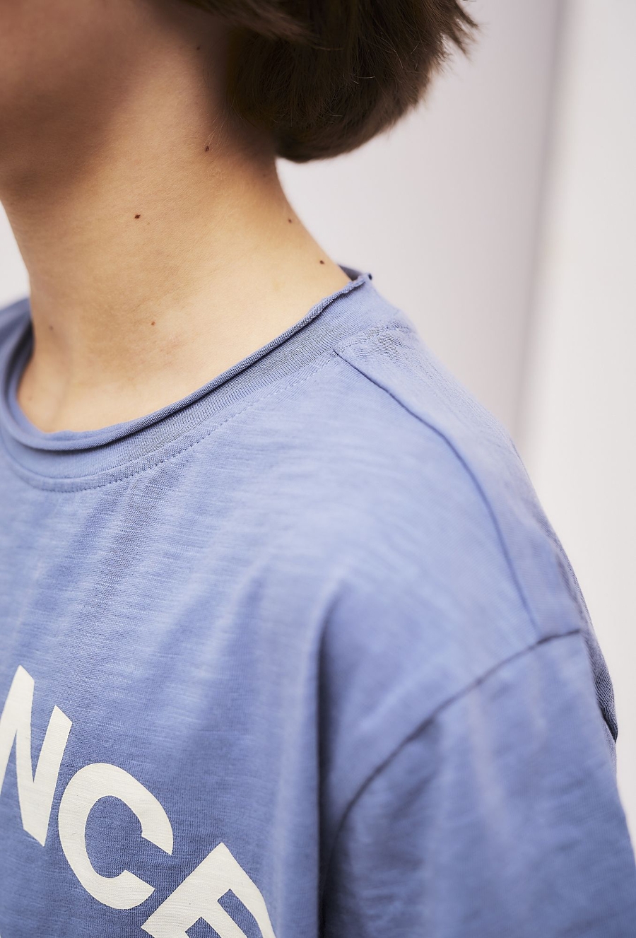 Niebieski t-shirt chłopięcy z nadrukiem - Balance