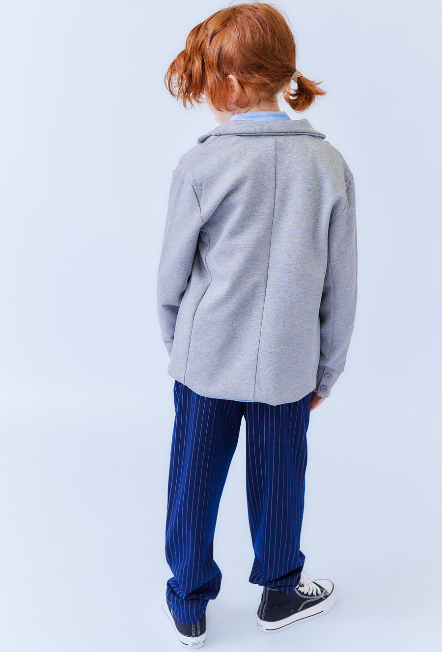 Szara marynarka chłopięca z dzianiny strukturalnej