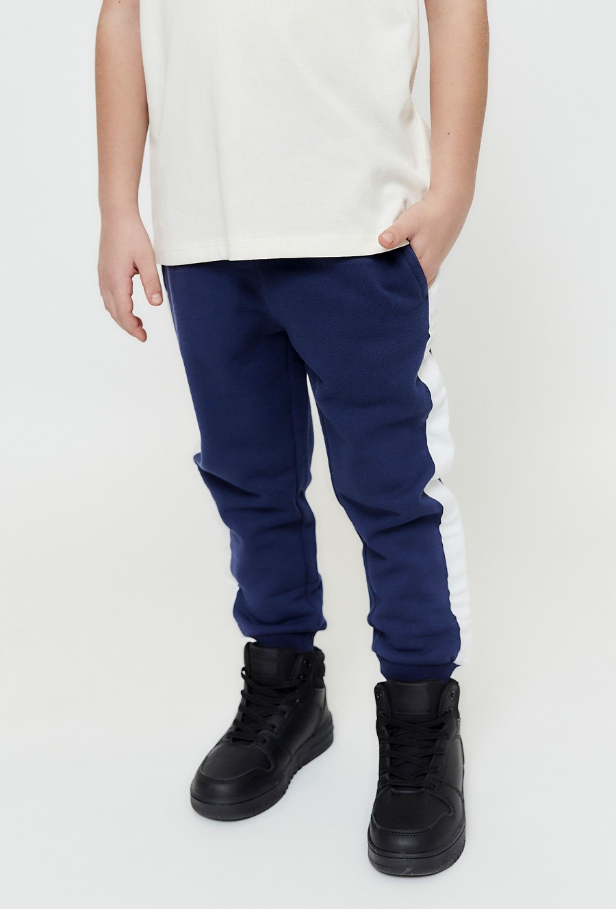 Dresowe spodnie dla chłopca - granatowe - limited edition