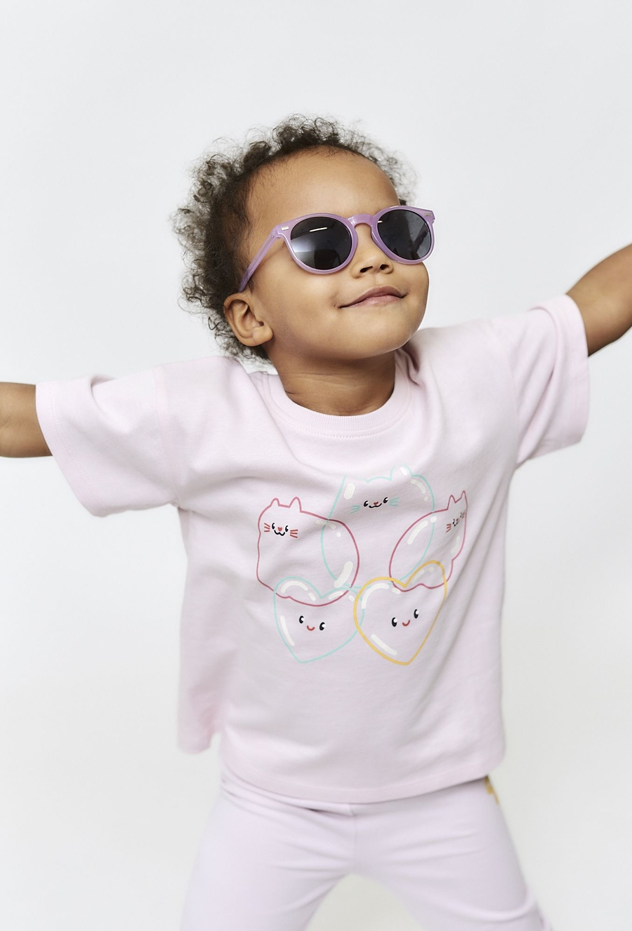 Różowy t-shirt dziewczęcy w kotki i serduszka - 510.15