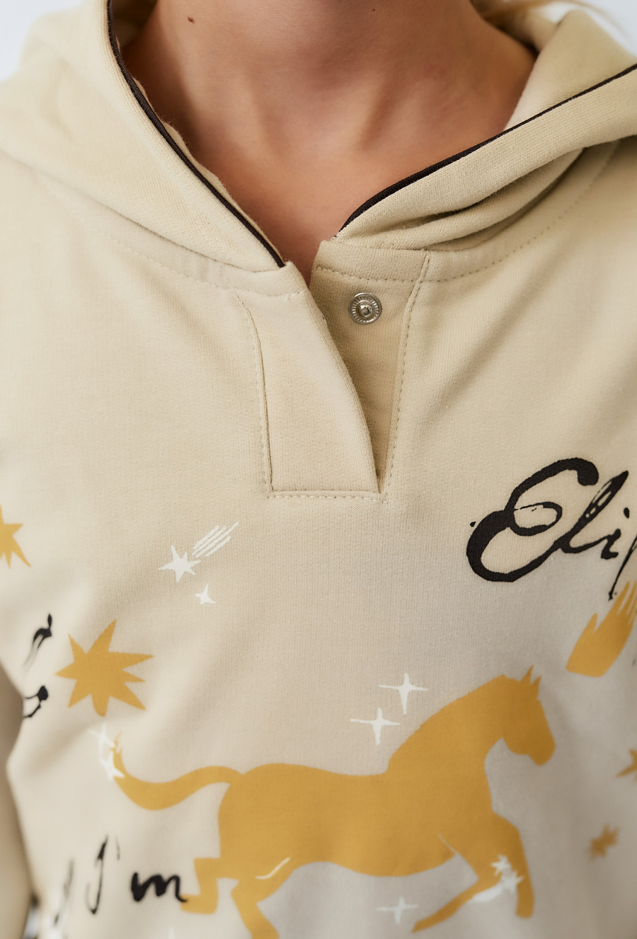 Bluza dziewczęca z kapturem i nadrukiem