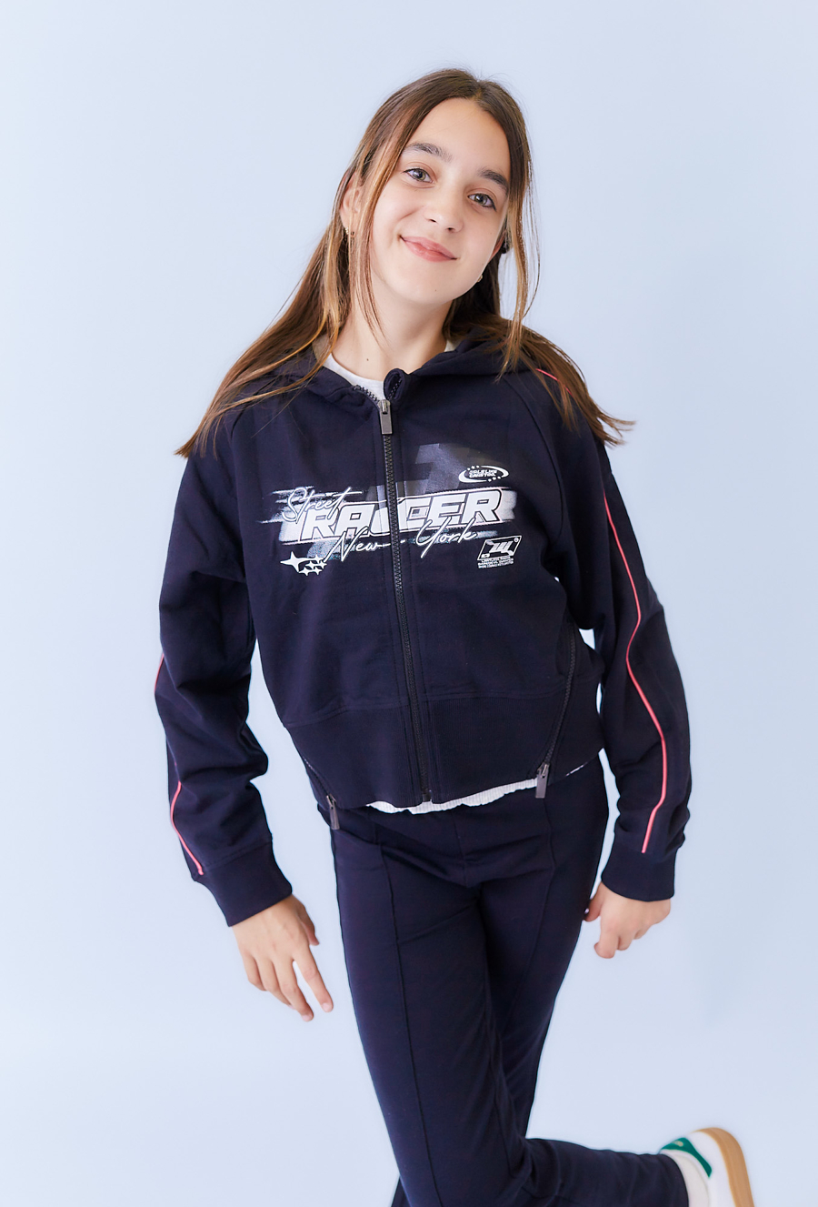 Czarna bluza dziewczęca z kapturem - Limited Edition