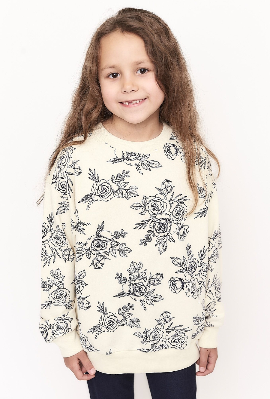Nierozpinana bluza w ozdobne róże