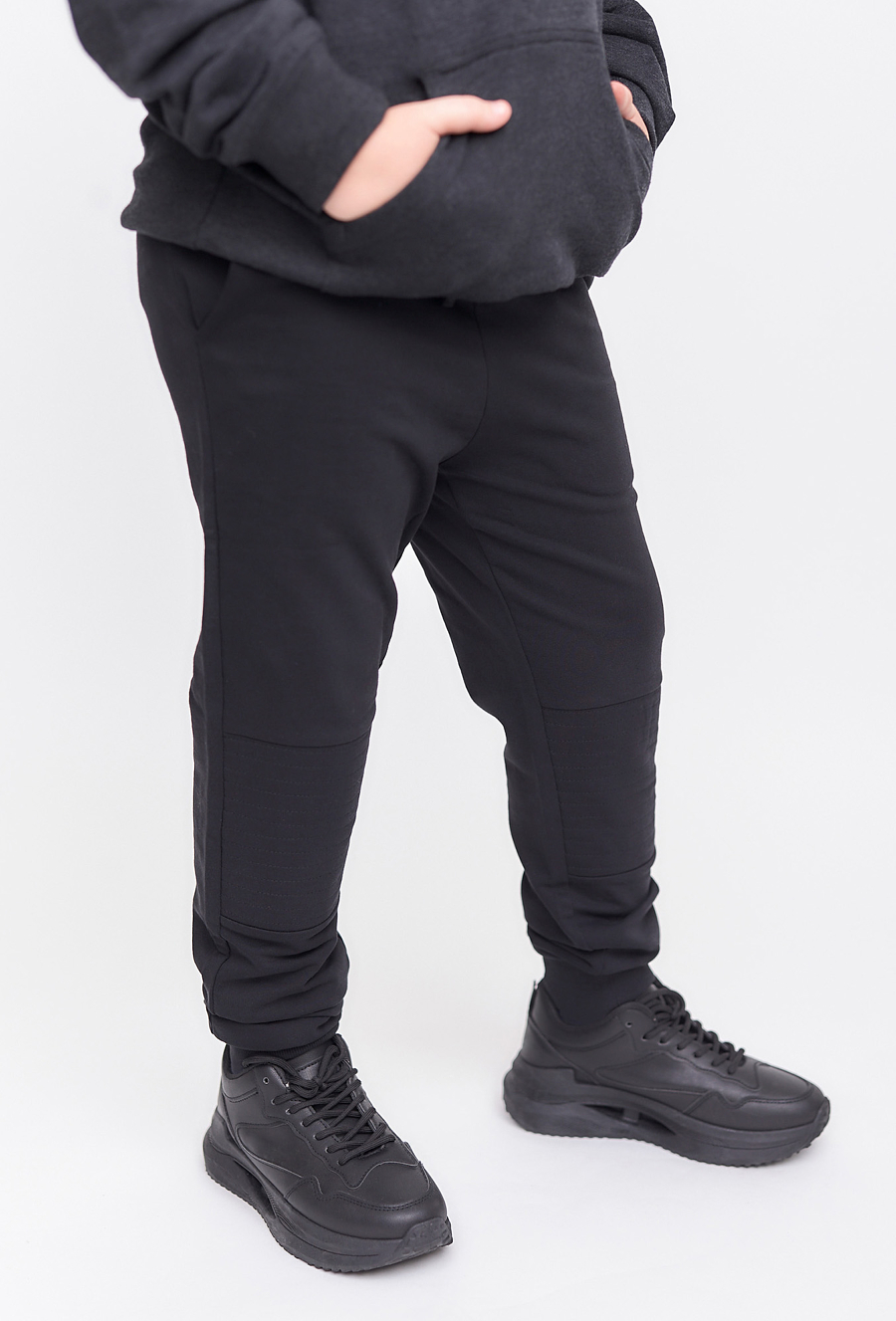 Spodnie dresowe dla chłopca - slim