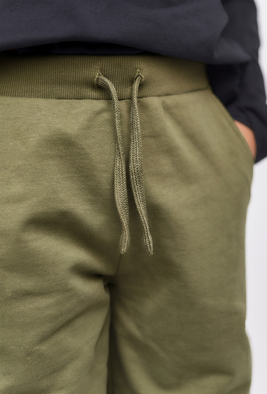 Zielone dresowe spodnie dla chłopca - 510.15.