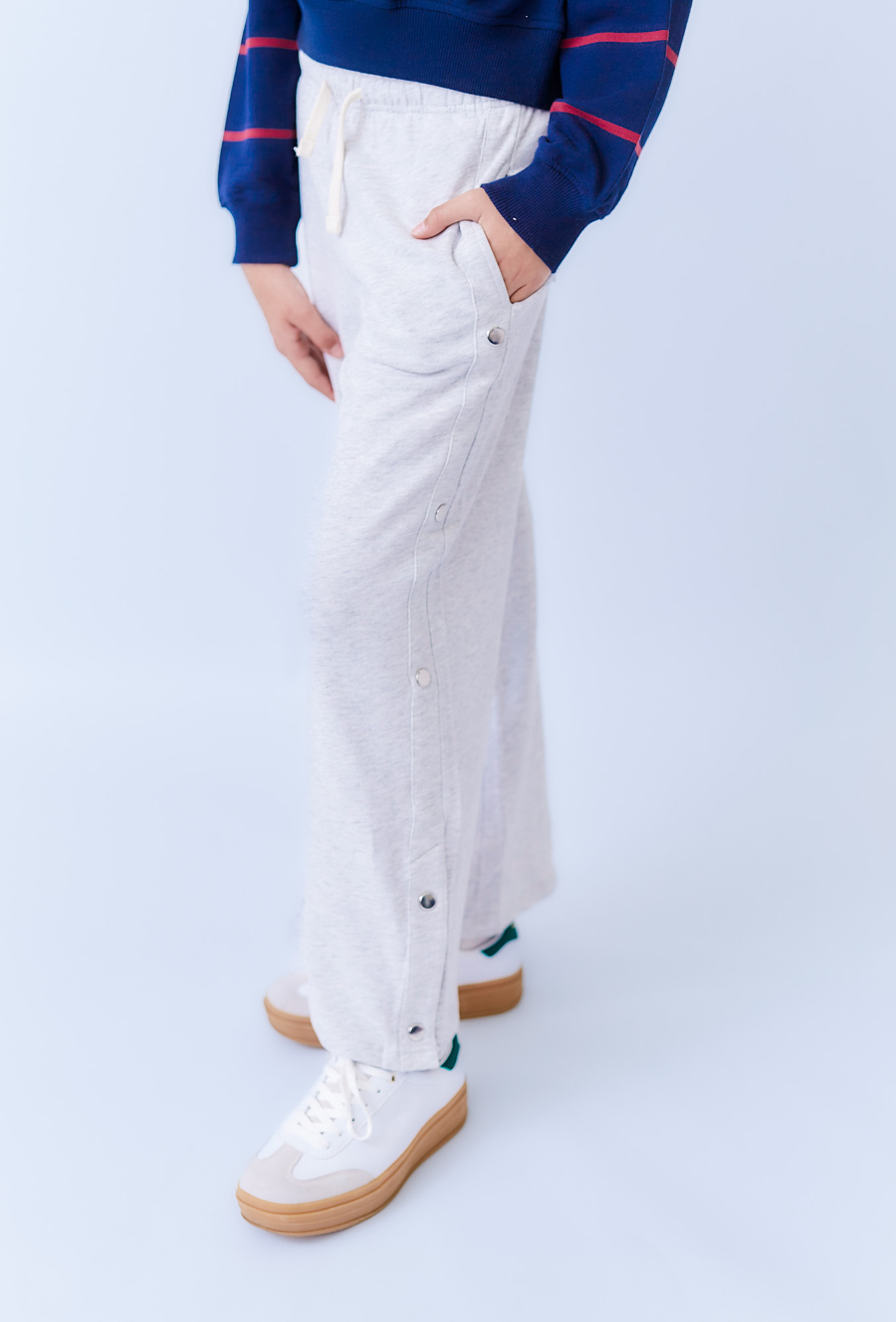Spodnie dziewczęce wide leg szare z napami i sznurkiem