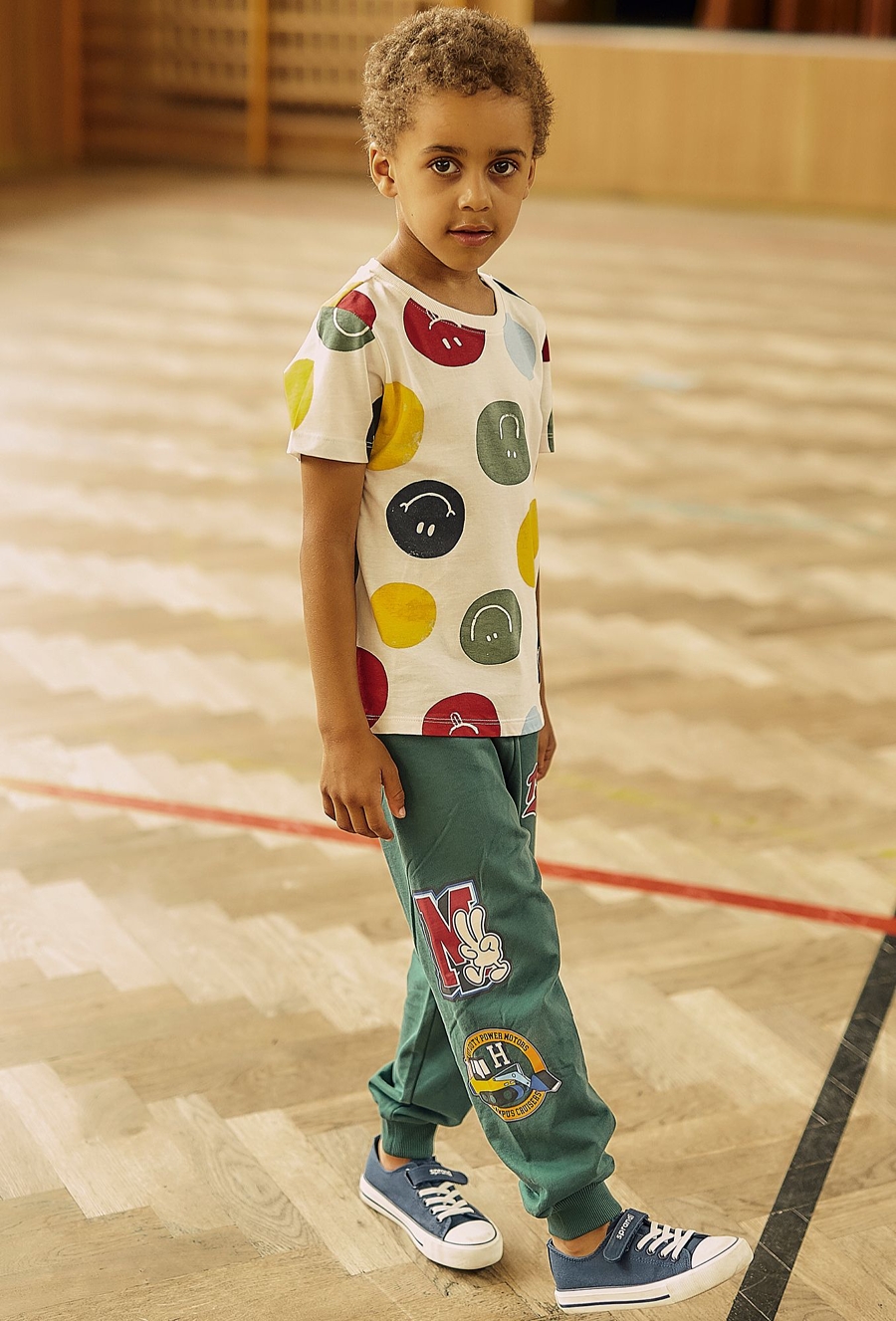 Spodnie dresowe dla chłopca - Fun College - zielone