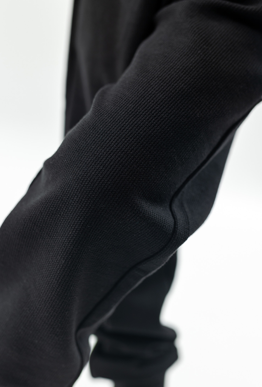 Czarne spodnie dresowe dla chłopca