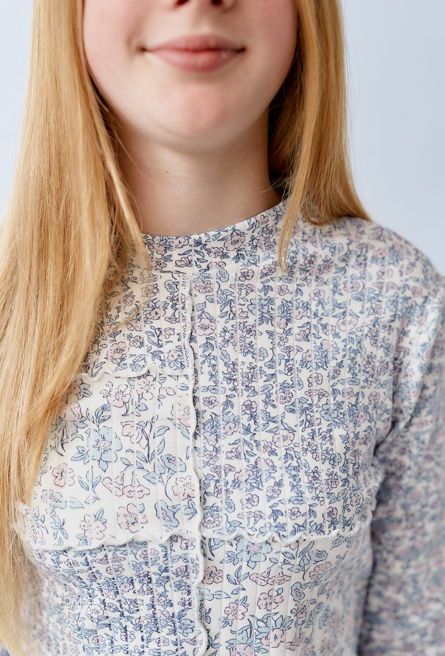 Bluzka z długim rękawem w drobne kwiaty