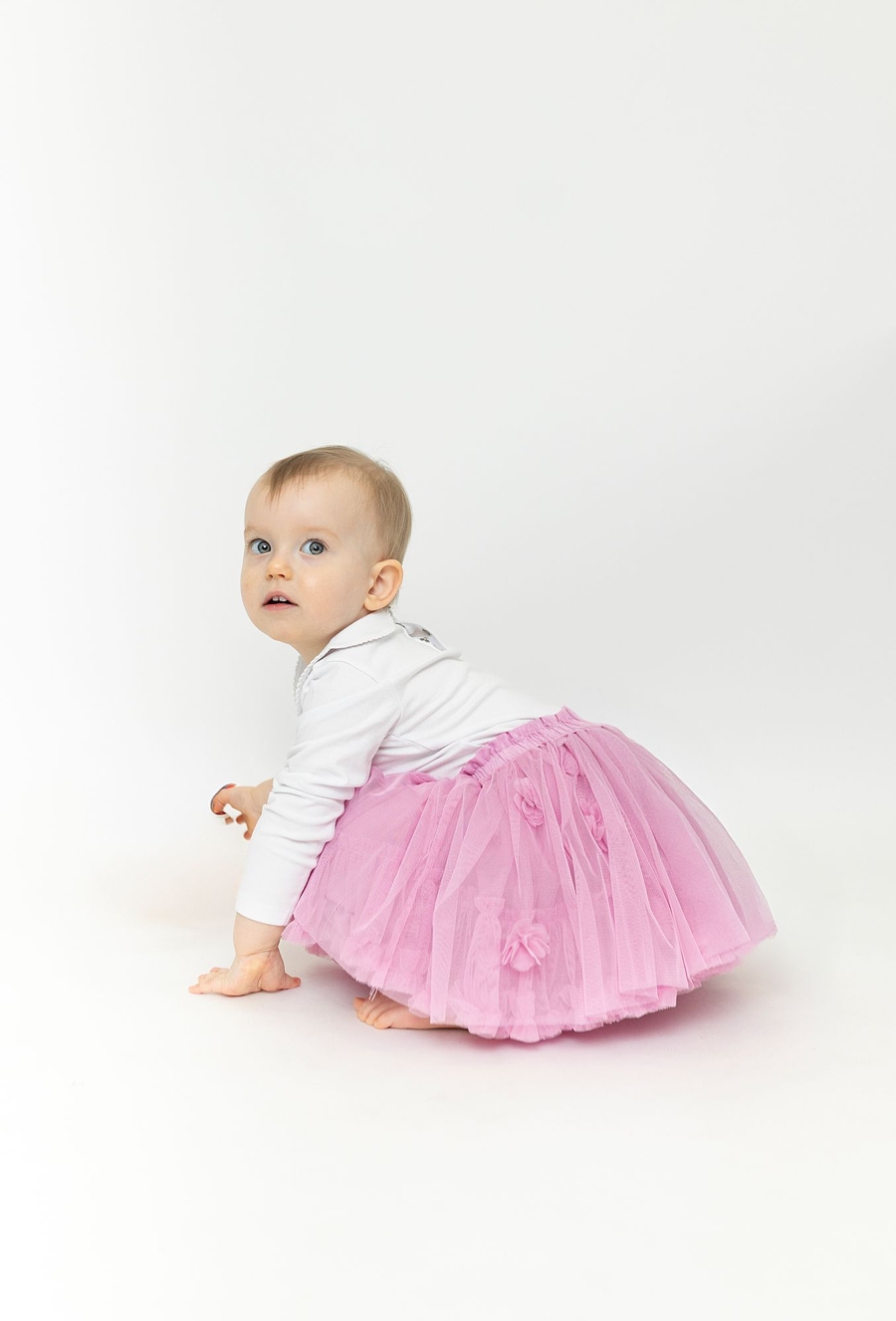 Body z długim rękawem i ozdobnym kołnierzykiem