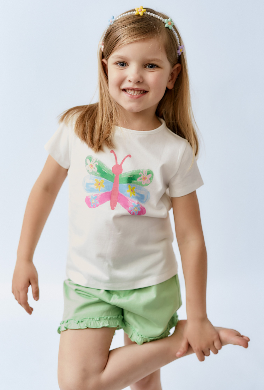 Zielone szorty dziewczęce z falbanką