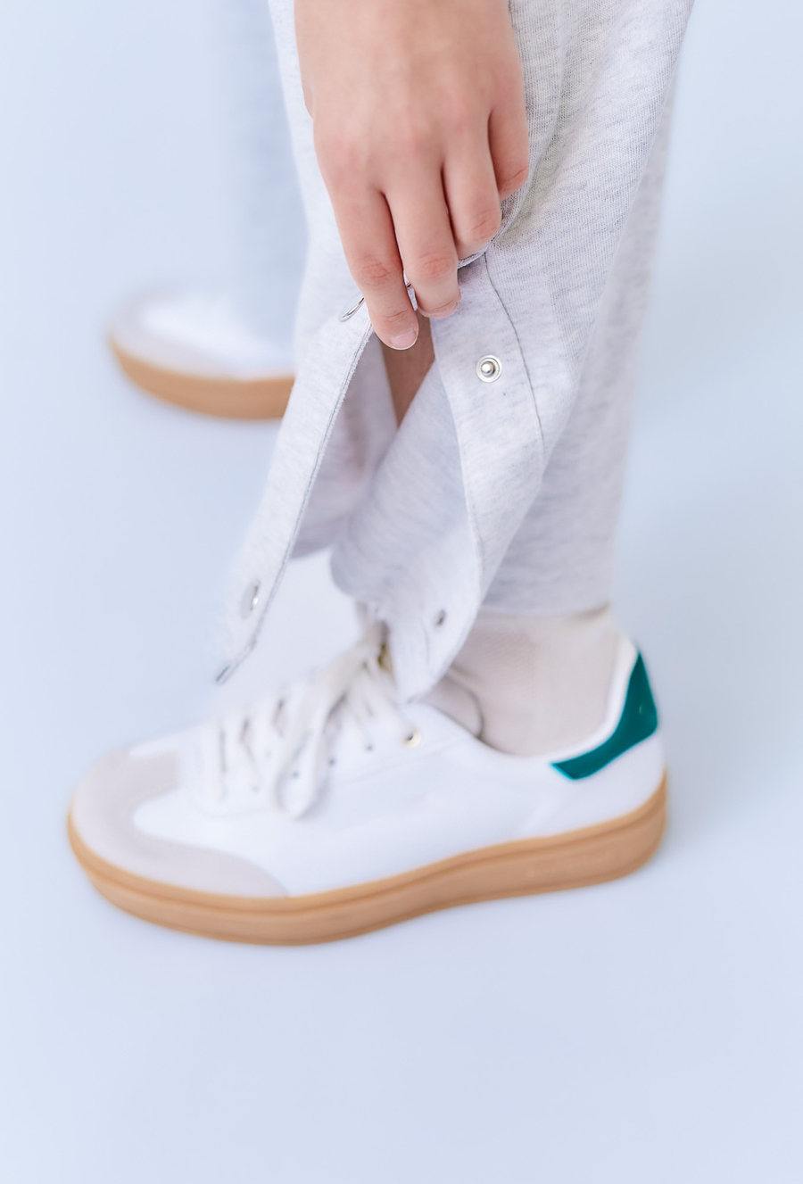 Spodnie dziewczęce wide leg szare z napami i sznurkiem