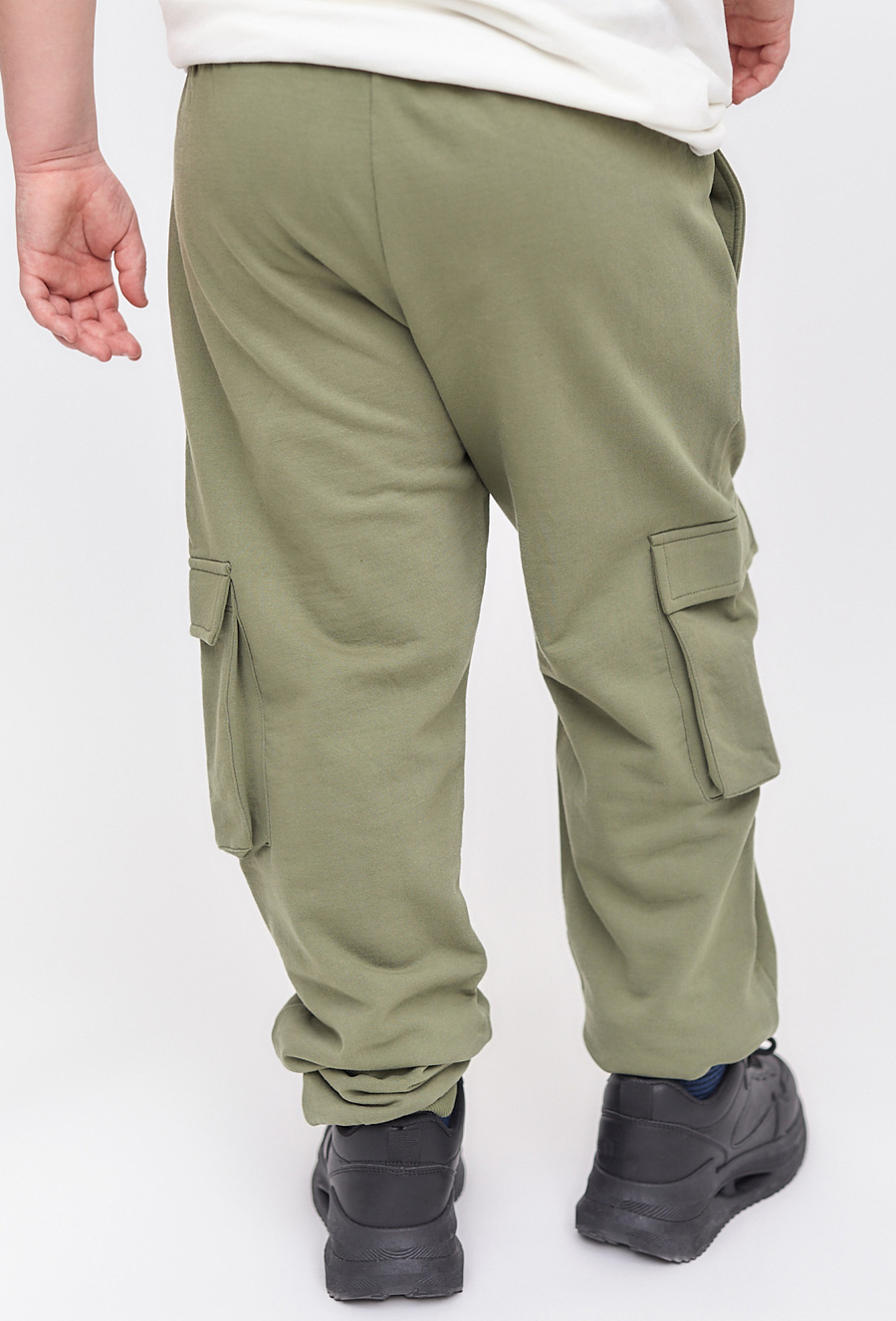 Spodnie dresowe z kieszeniami - zielone - 510.15.