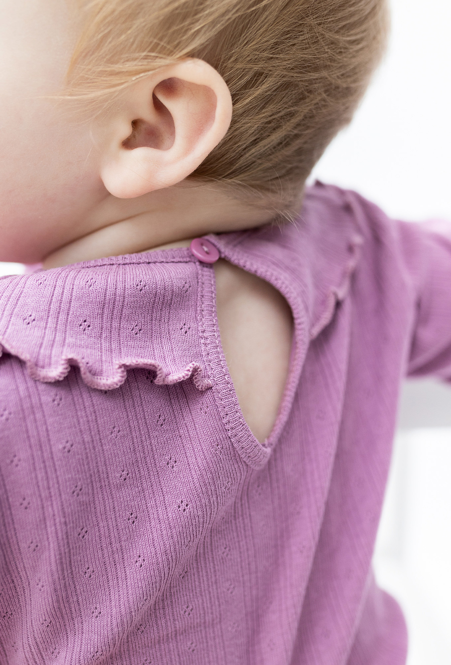 Wygodne body z długim rękawem dla dziewczynki