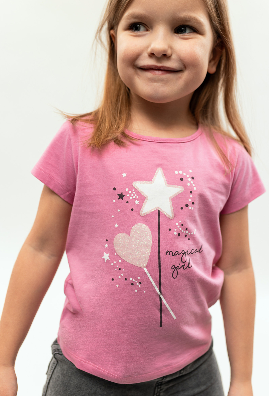 Różowa koszulka dziewczęca z nadrukiem