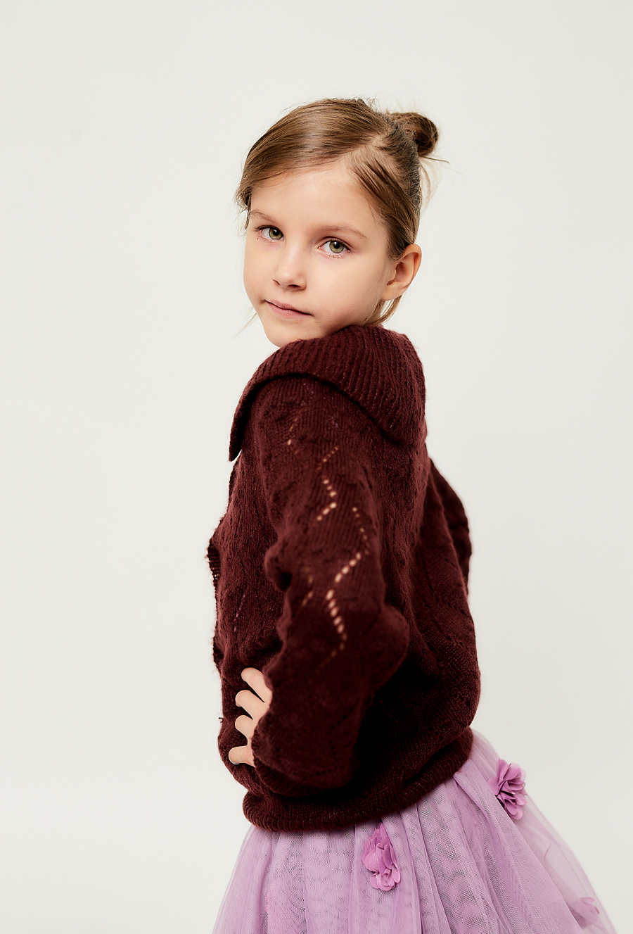 Bordowy kardigan dziewczęcy z kołnierzem