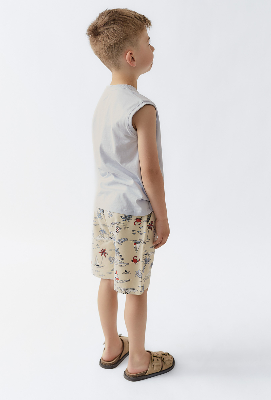 Szorty z wakacyjnym nadrukiem