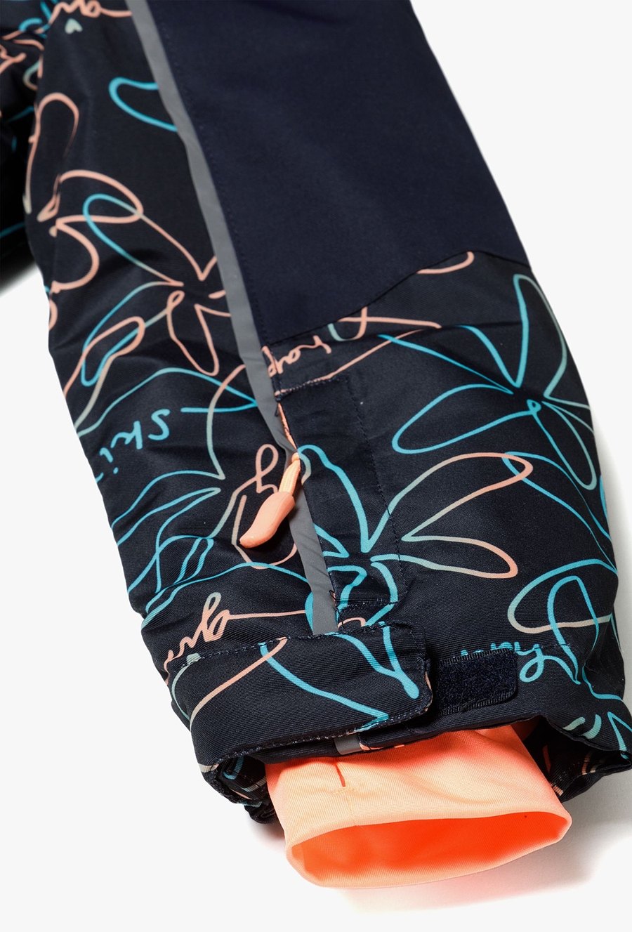 Kurtka narciarska dla dziewczynki granatowa w kwiaty - 510.15.