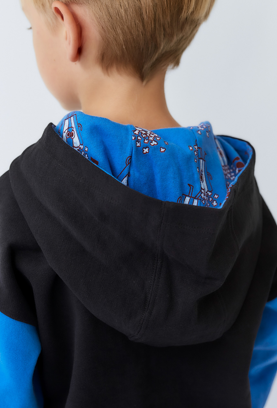 Czarna bluza chłopięca z kapturem i haftem - Limited Edition