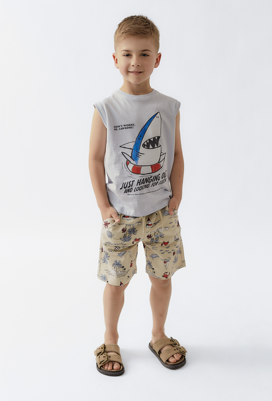 Szorty z wakacyjnym nadrukiem