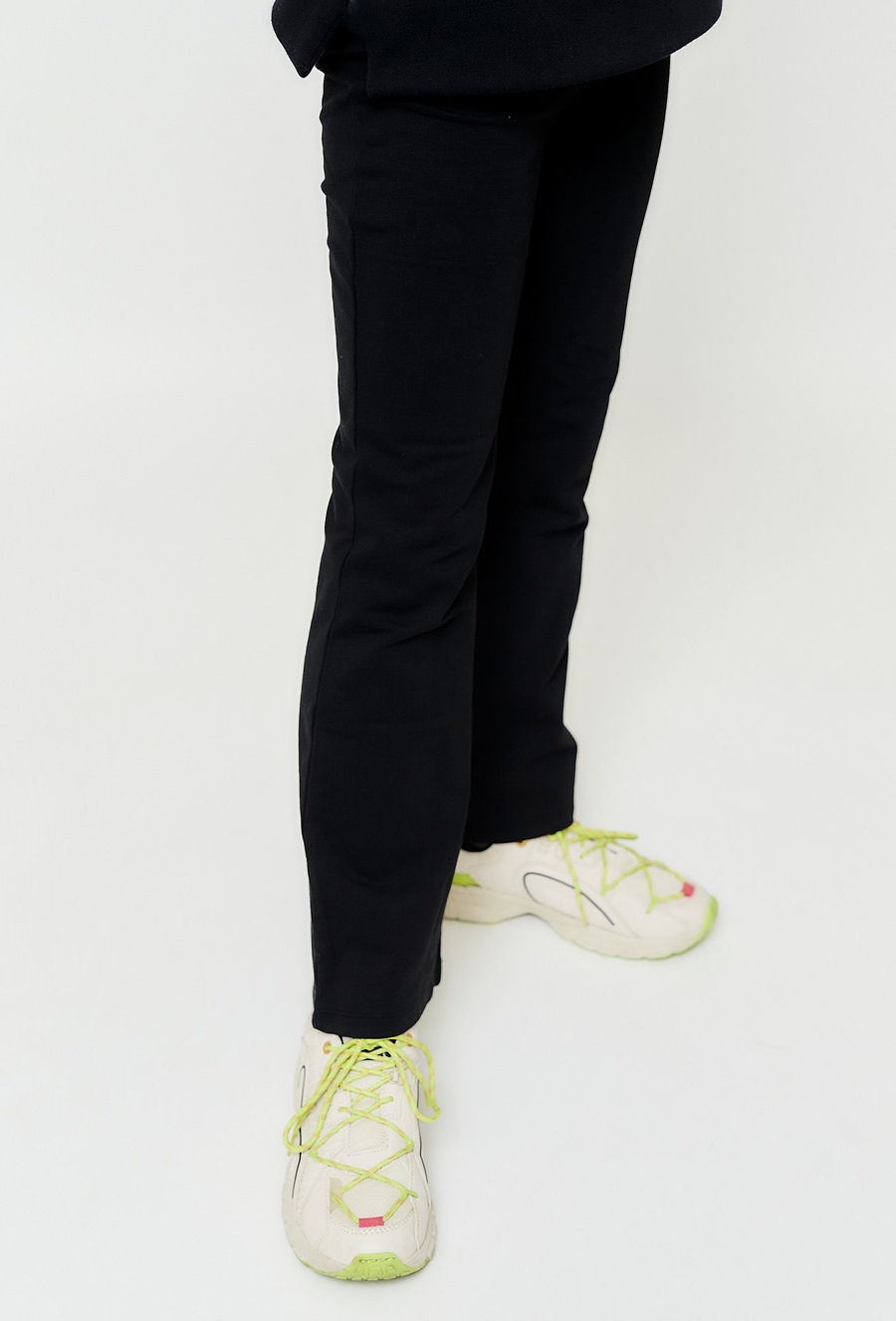 Czarne dzianinowe spodnie dla dziewczynki - flare