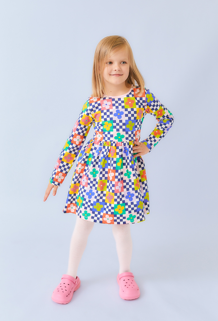 Dziewczęca sukienka z bawełny z kolorowym nadrukiem