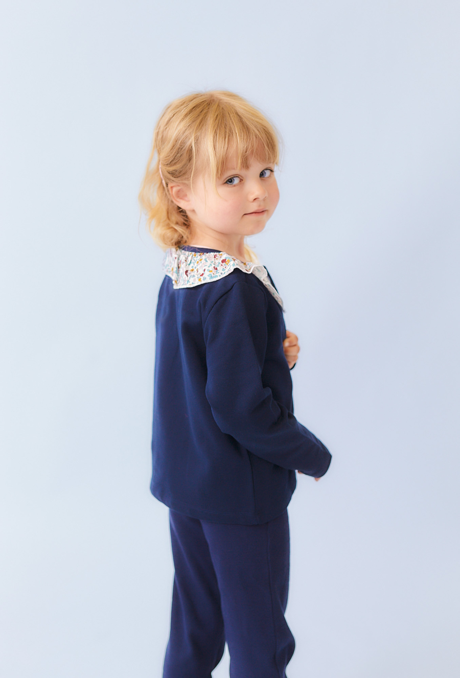 Granatowa bluza na napy z kołnierzykiem i stójką