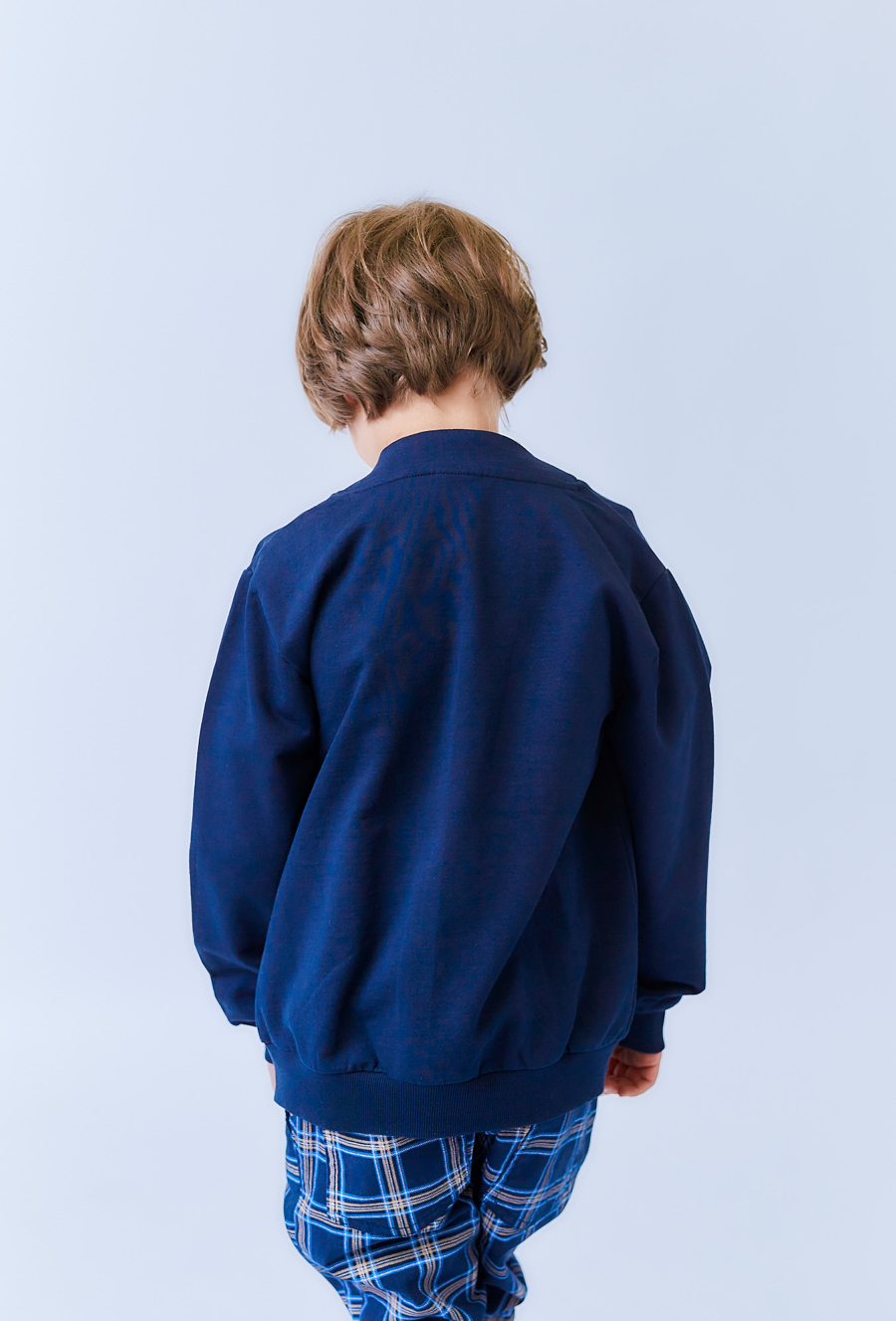 Bluza chłopięca rozpinana na stójce – styl college