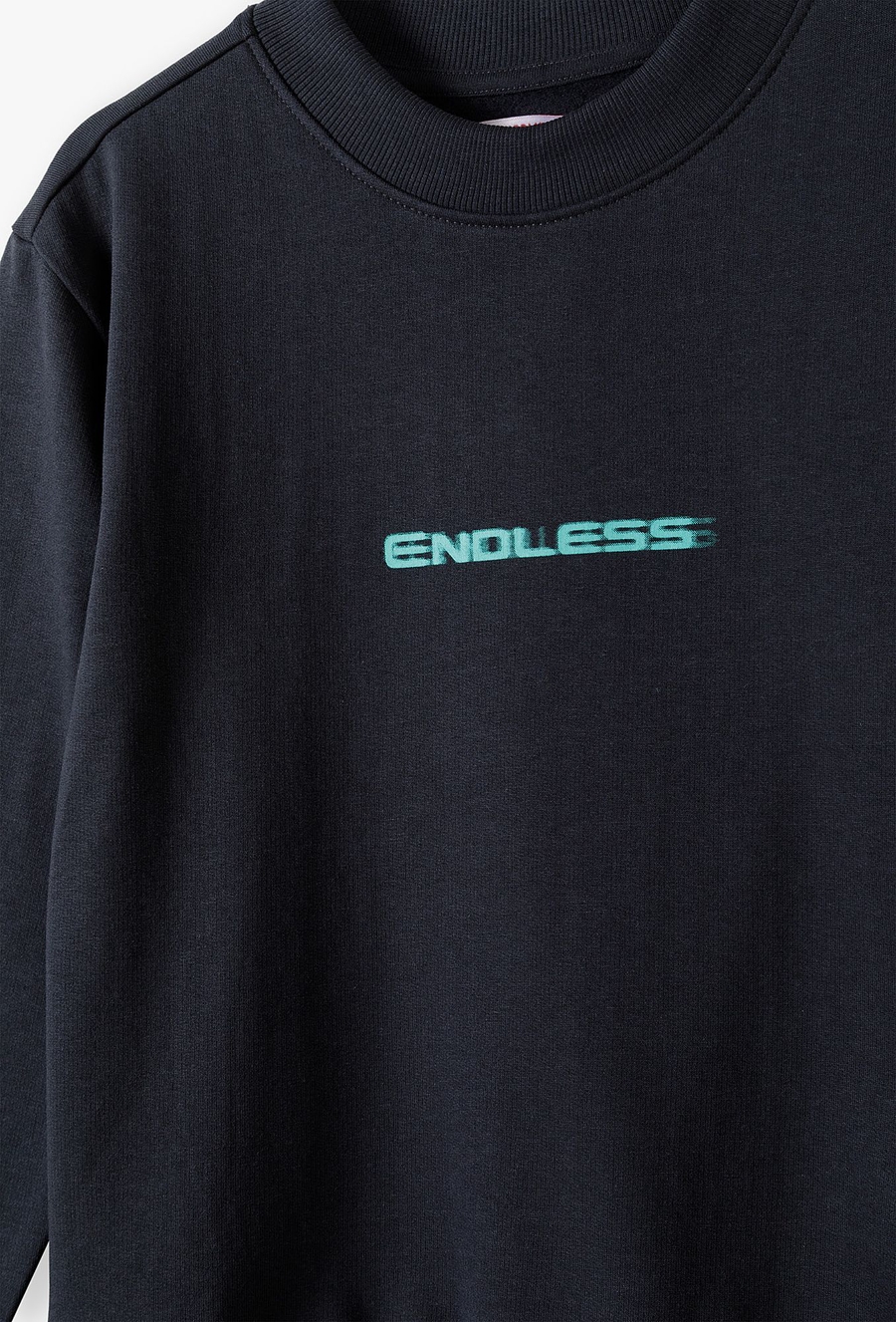 Czarna bluza chłopięca ze stójką z napisem