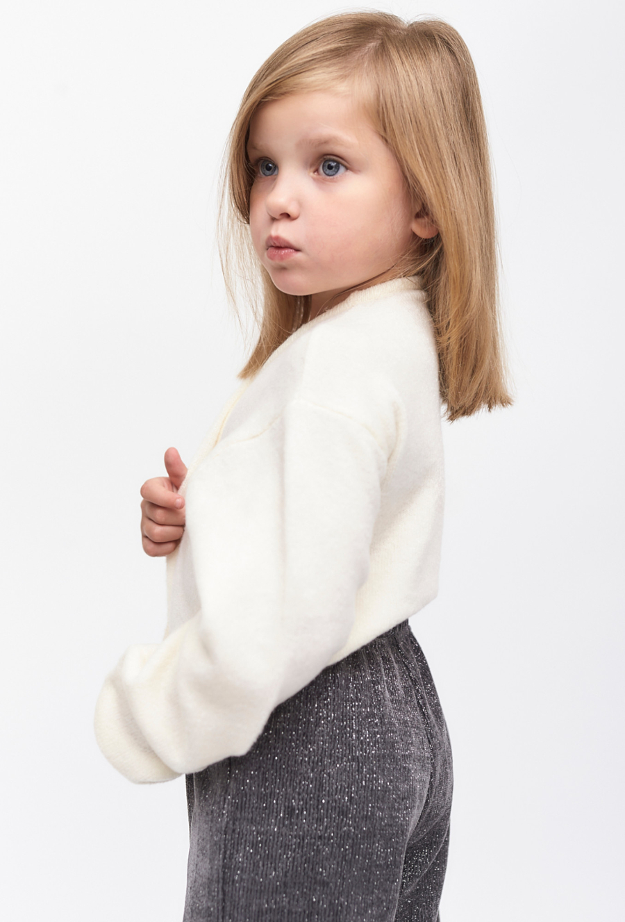 Biały kardigan rozpinany dla dziewczynki