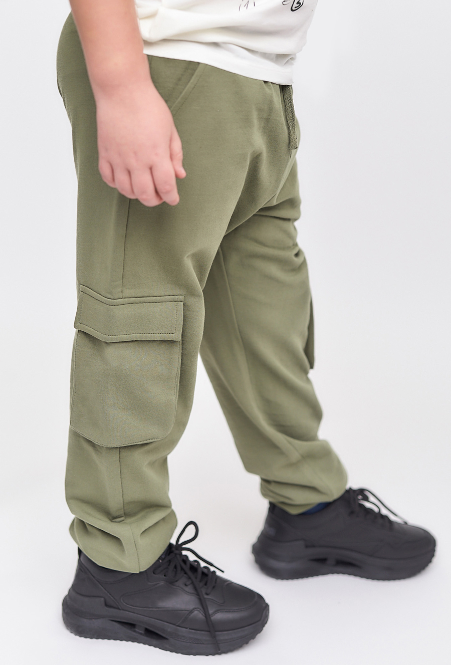 Spodnie dresowe z kieszeniami - zielone - 510.15.