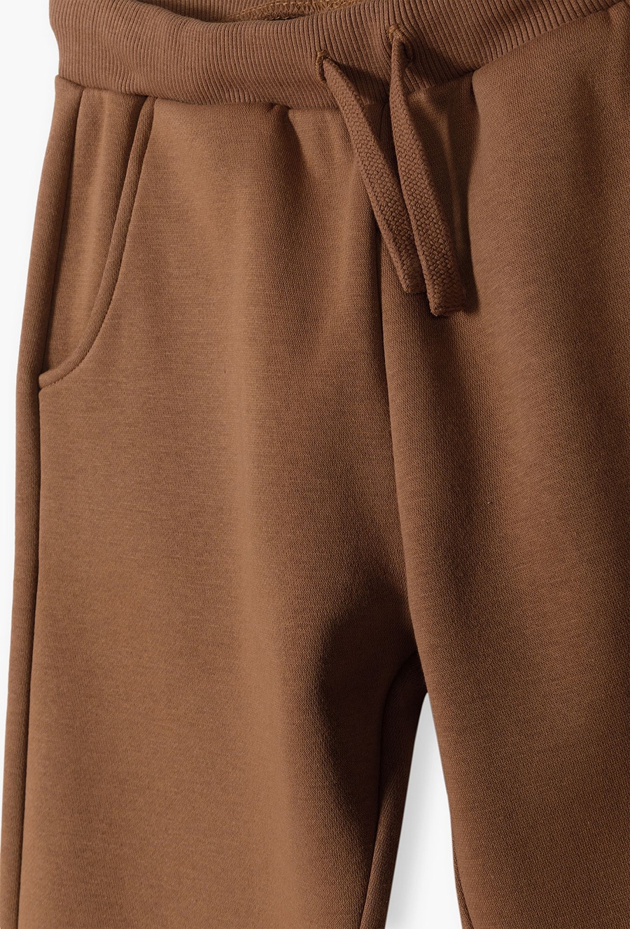 Spodnie dresowe chłopięce brązowe - Powerful #Family