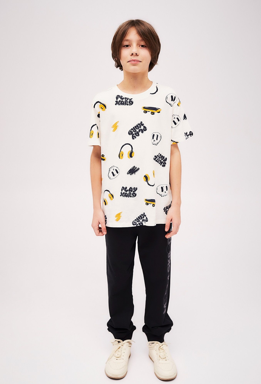 Spodnie dresowe z nadrukiem na nogawce