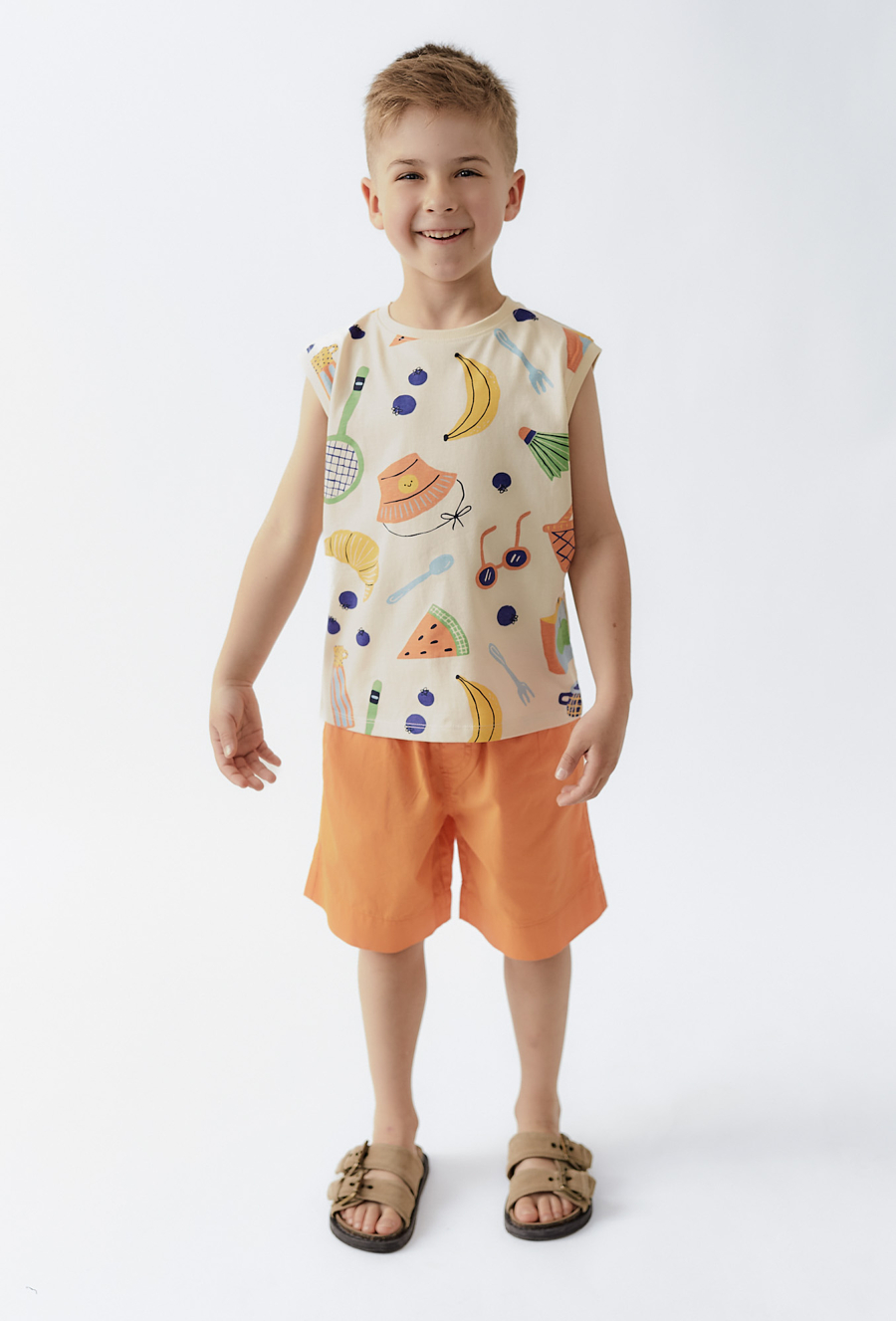 Pomarańczowe szorty chłopięce