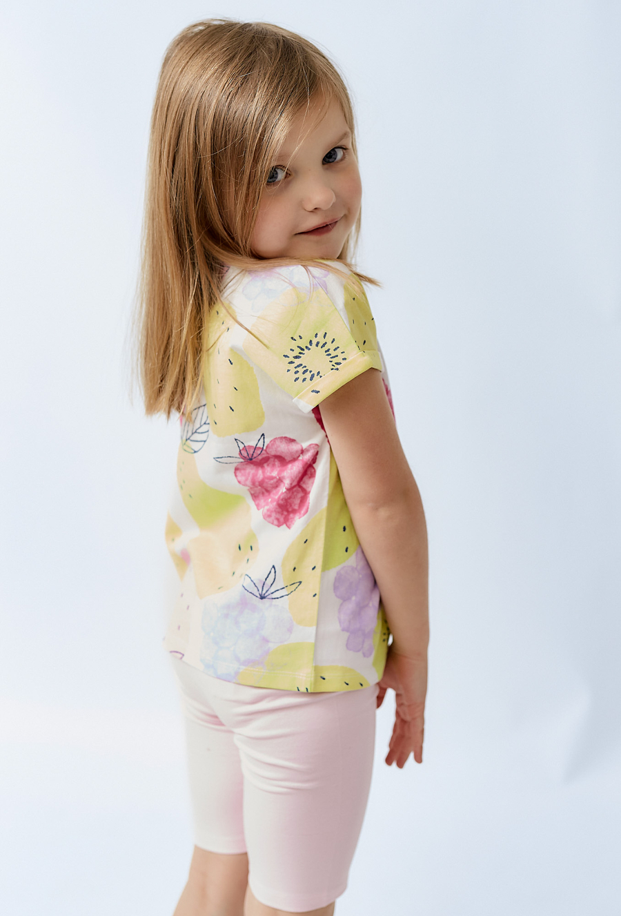 T-shirt dla dziewczynki z nadrukiem owoców