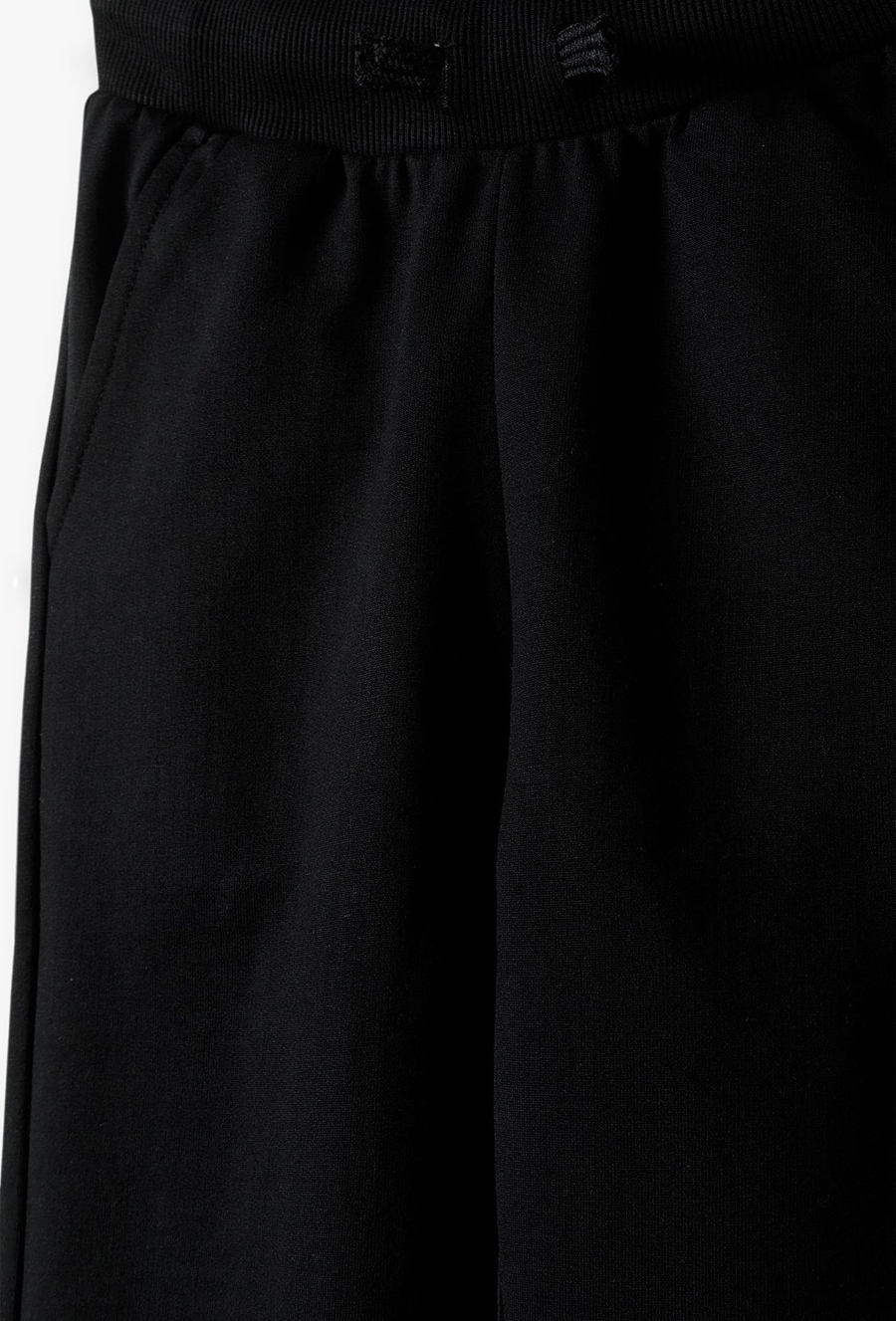 Czarne spodnie dresowe - basic