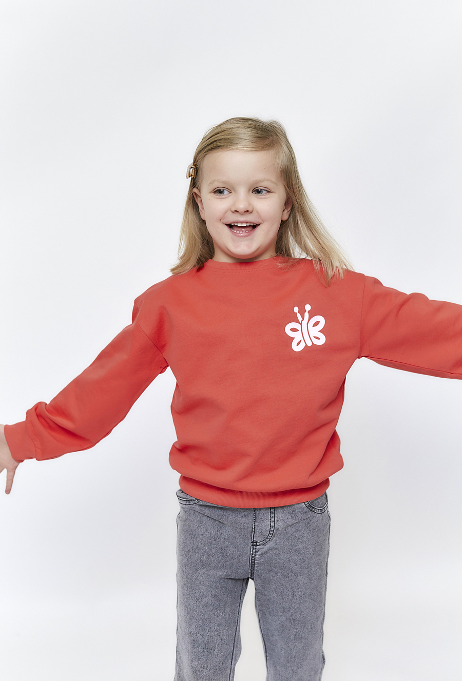 Dziewczęca bluza bawełniana - czerwona z motylkiem