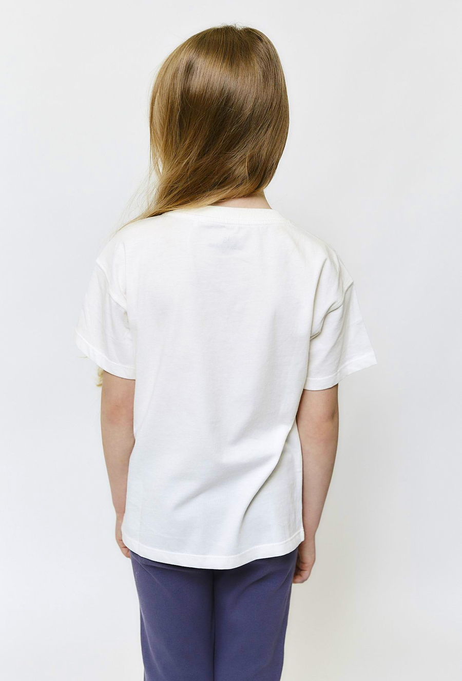 Biały t-shirt- fason pudełkowy