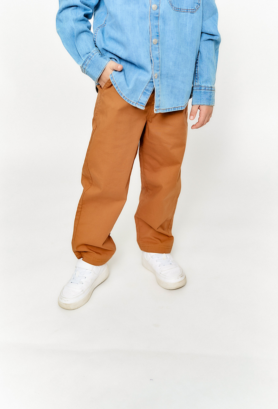 Klasyczne spodnie chłopięce