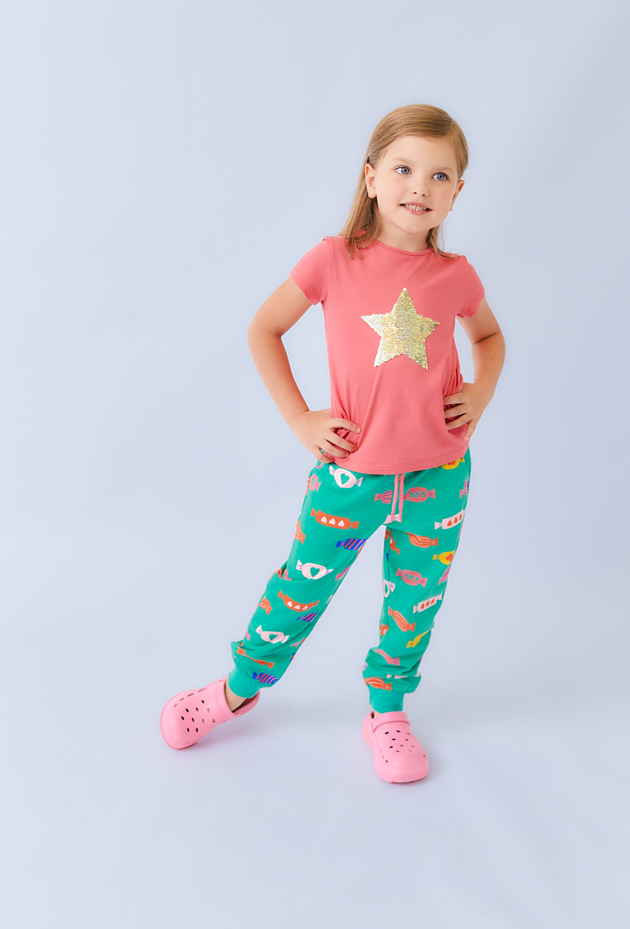 Koszulka dziewczęca różowa z cekinową gwiazdą