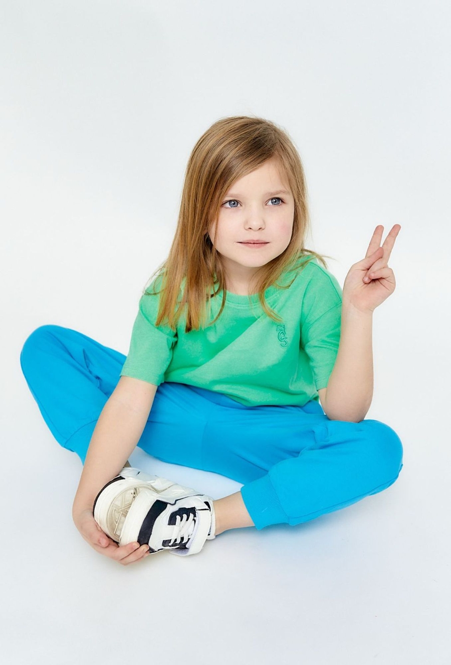 Niebieskie spodnie dresowe