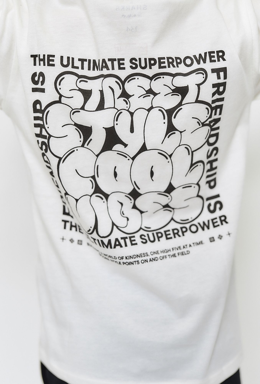 T-shirt bawełniany dla chłopca - biały z nadrukiem na plecach